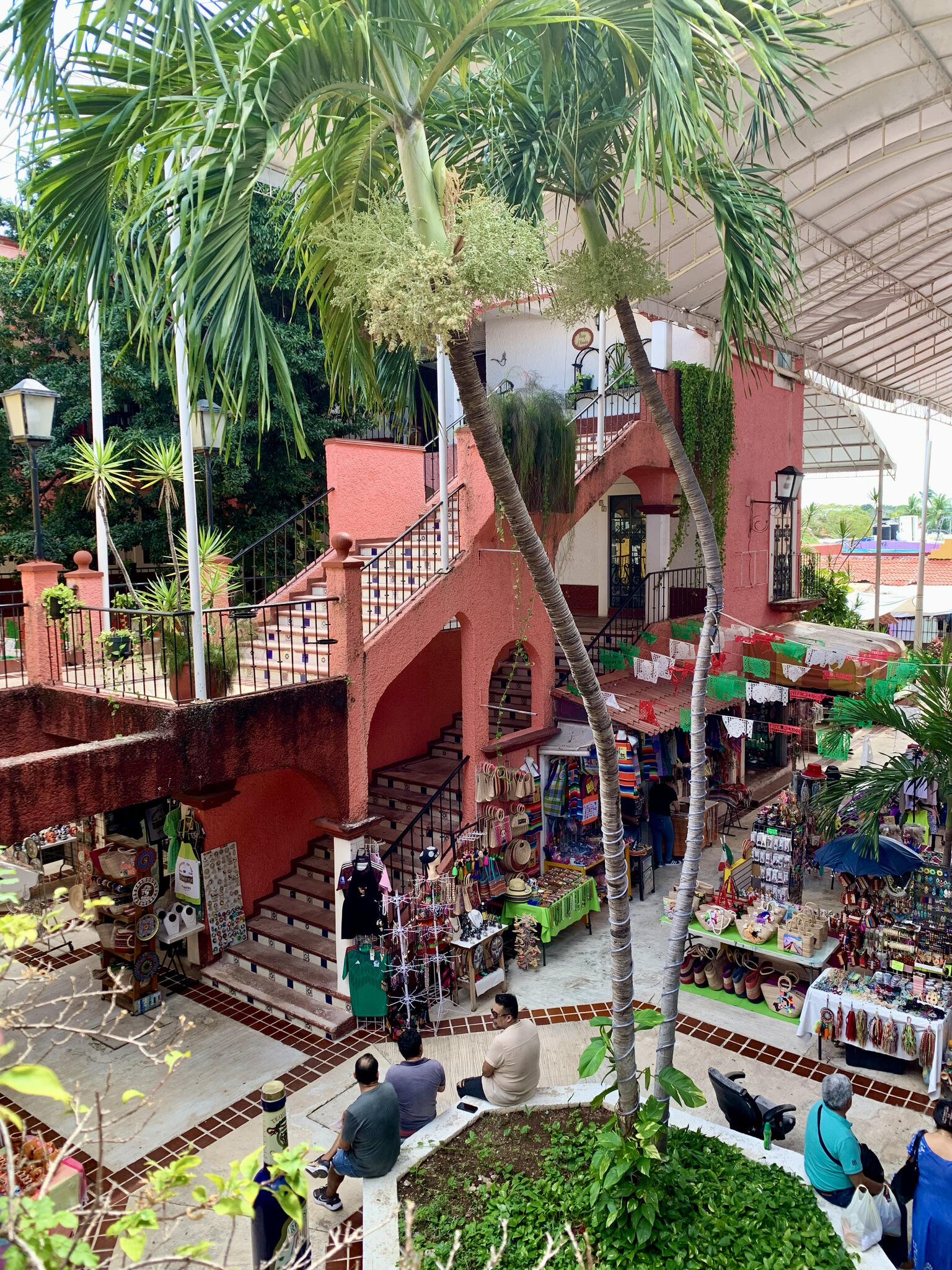 Mercados 23 y Mercado 28